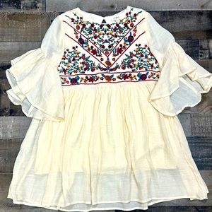UMGEE Dress Mini size Medium Boho Bliss Floral Embroidered Ivory Bell Sleeve